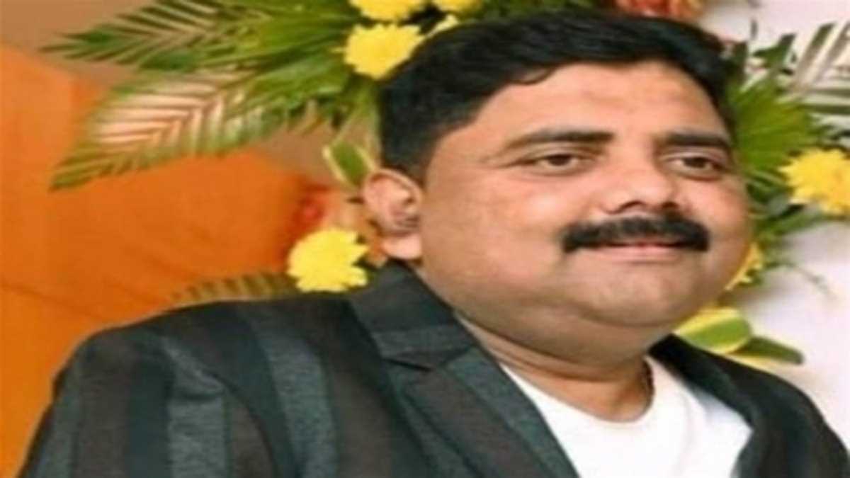 मामूली क्लर्क से अंडा सप्लायर और फिर झारखंड का सबसे बड़ा पावर ब्रोकर बन गया प्रेम प्रकाश मामूली क्लर्क से अंडा सप्लायर और फिर झारखंड का सबसे बड़ा पावर ब्रोकर बन गया प्रेम प्रकाश